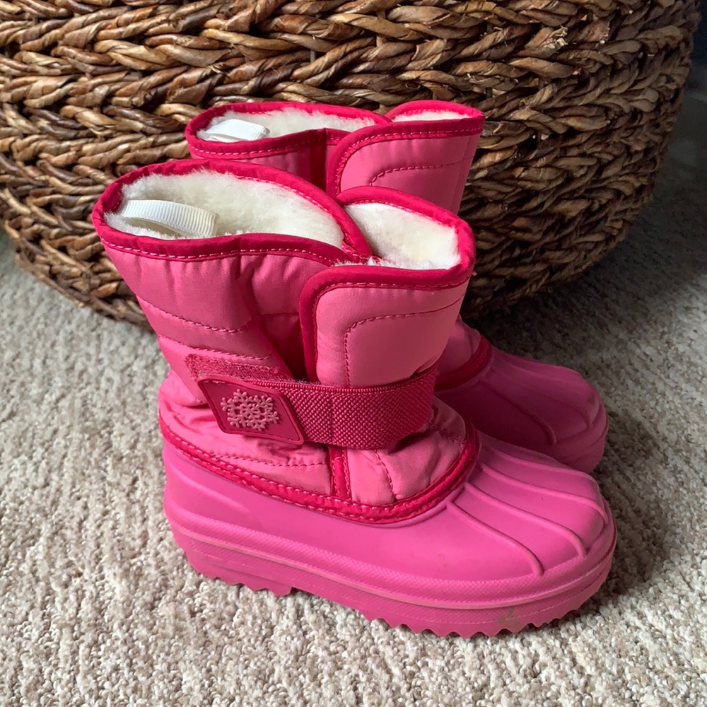 Children’s Place pink winter boots